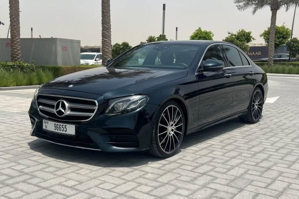 Mercedes E Class Chauffeur Hire in Dubai