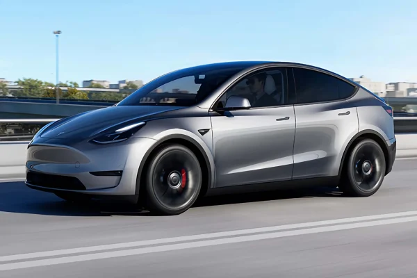 Tesla Y chauffeur car hire with driver in dubai